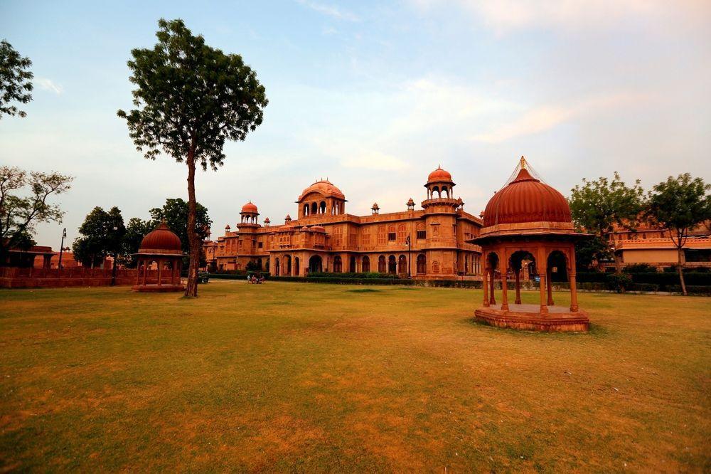 The Lallgarh Palace A Heritage Hotel Bikaner Luaran gambar
