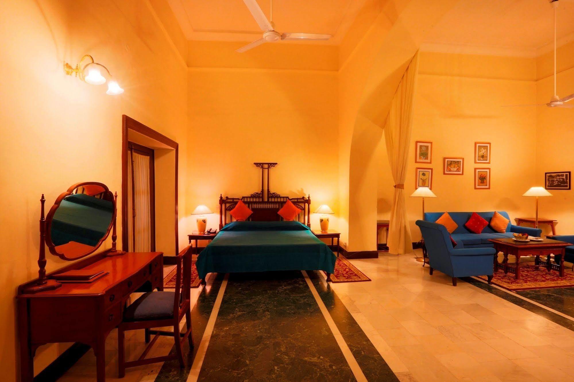 The Lallgarh Palace A Heritage Hotel Bikaner Luaran gambar