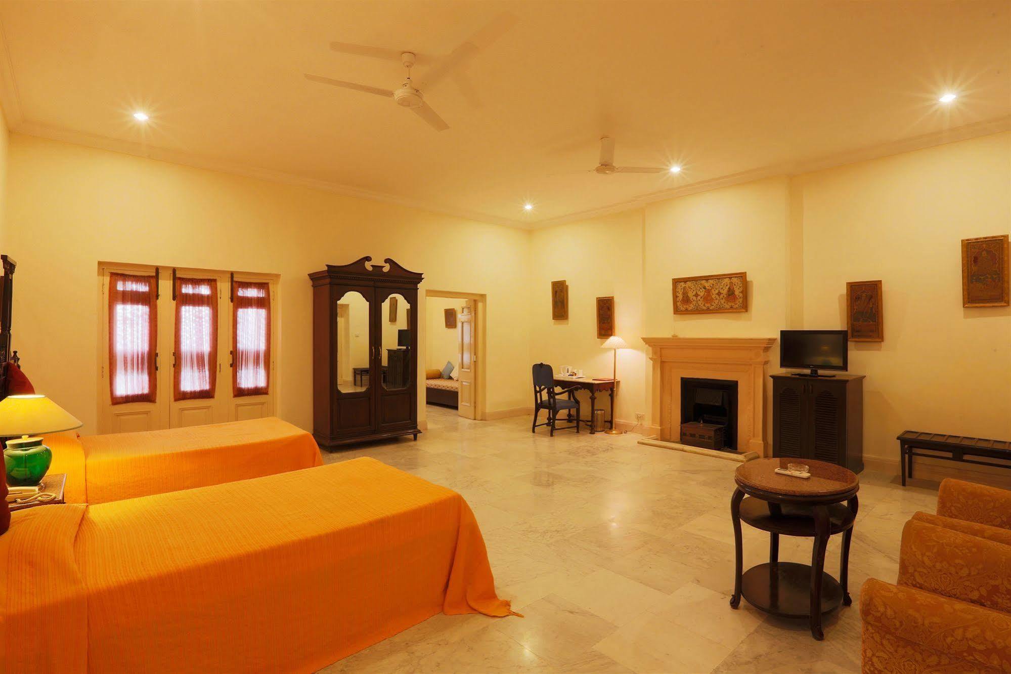 The Lallgarh Palace A Heritage Hotel Bikaner Luaran gambar